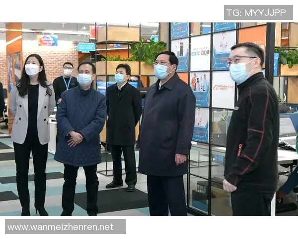 实时新闻李强的足球人生从青涩少年到职业球员的深度对话与成长历程 实时新闻李强的足球人生从青涩少年到职业球员的深度对话与成长历程